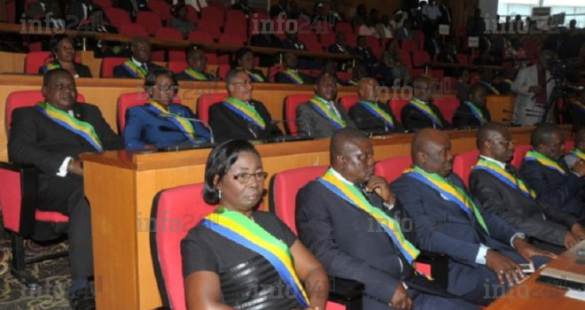 Révision constitutionnelle : le sénat gabonais supprime les aspects controversés du texte